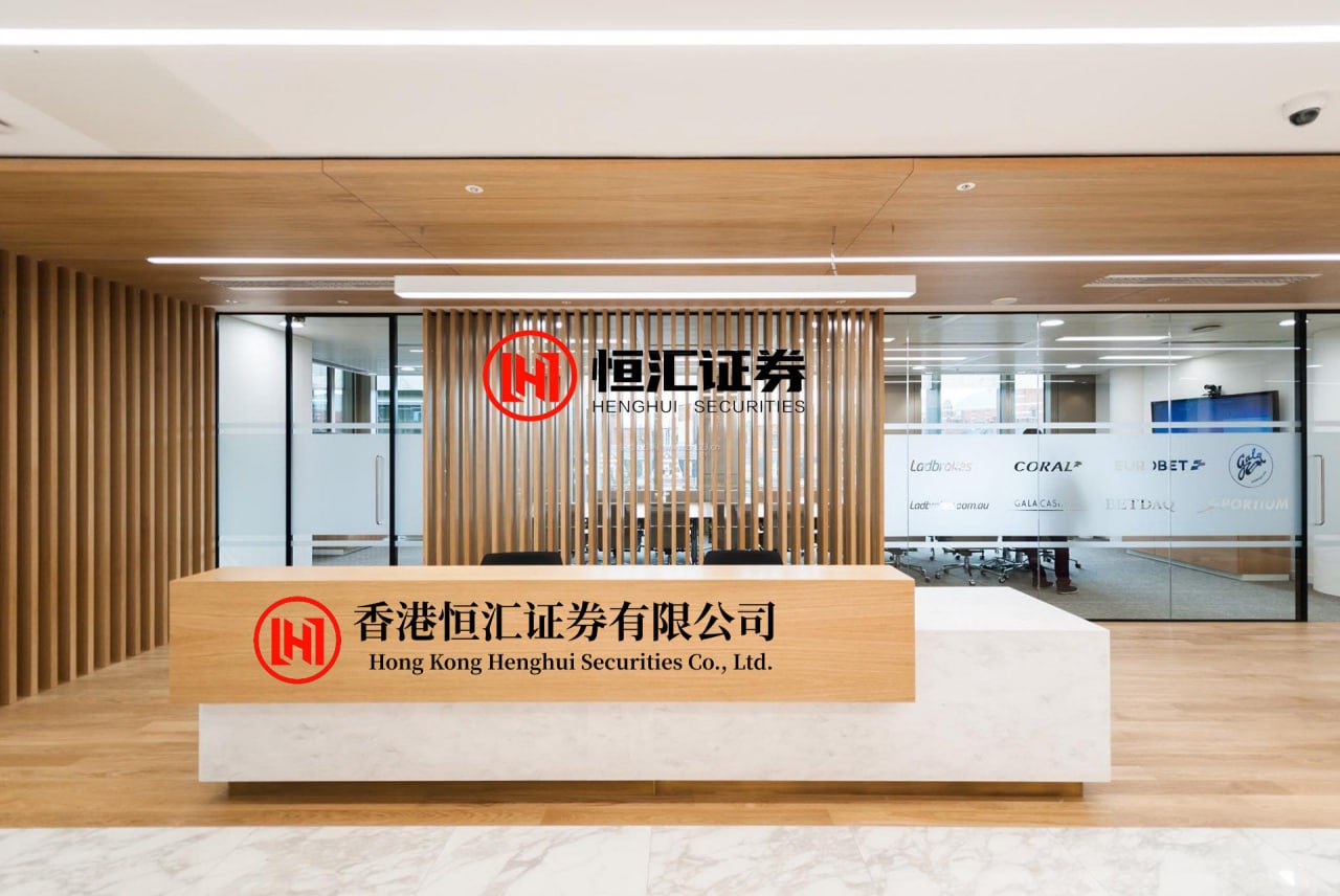黄金配资 现货白银快速跳水 跌幅扩大至近6%